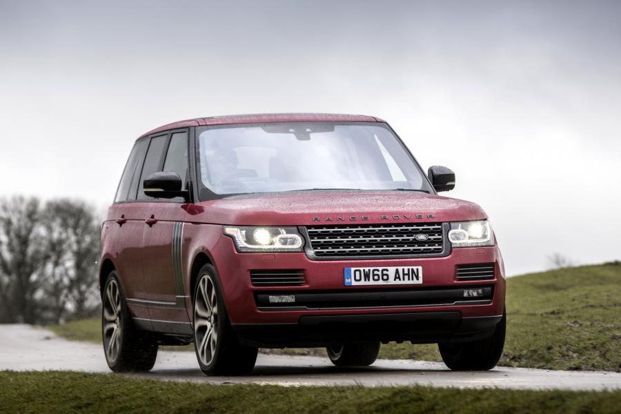  Land Rover Range Rover SVAutobiography Dynamic 2016 года  (UK) (фото 27 из 35)